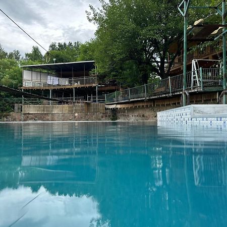 Hotel Amiran'S Lake Tbilisi Exterior foto