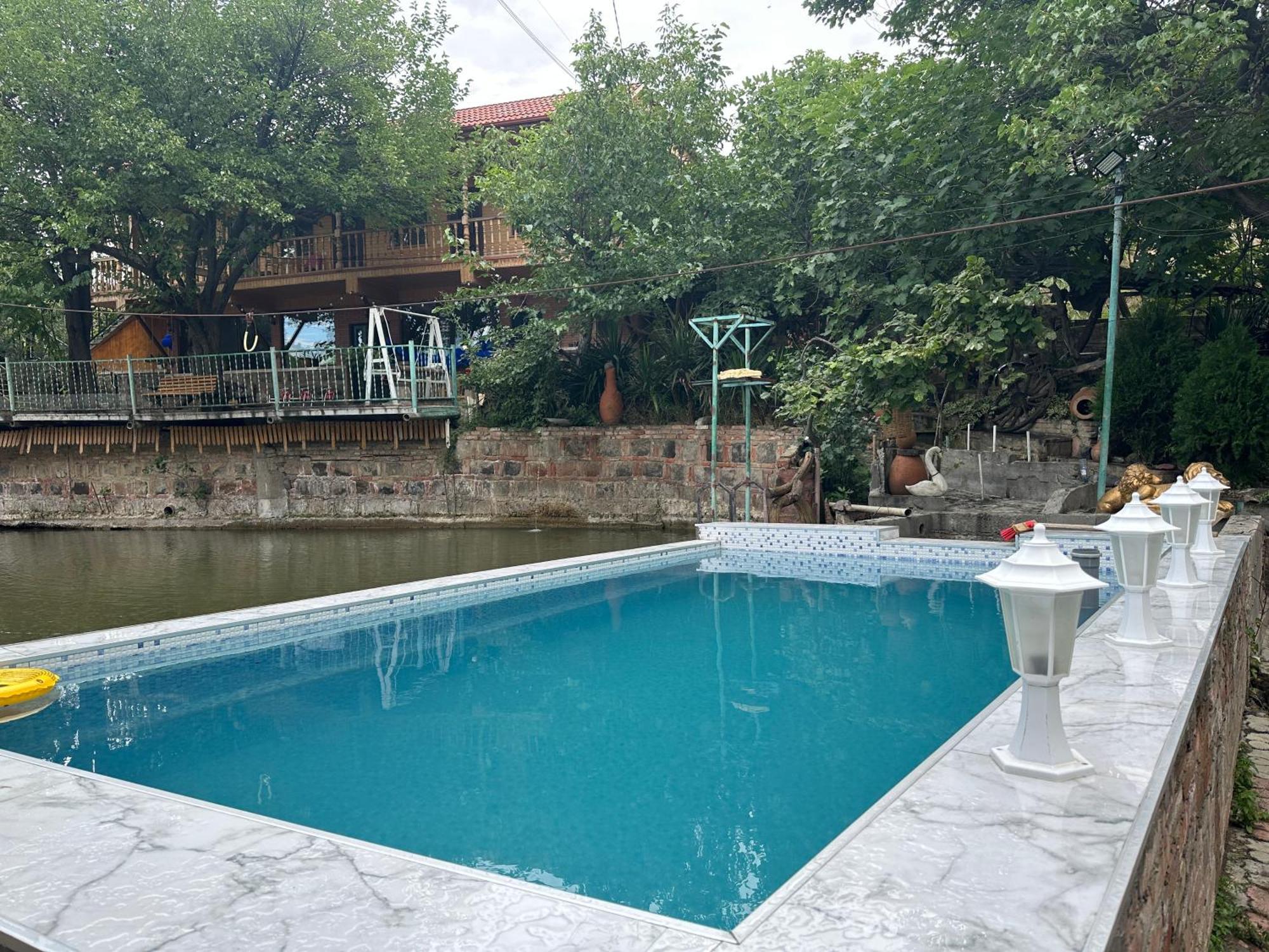 Hotel Amiran'S Lake Tbilisi Exterior foto
