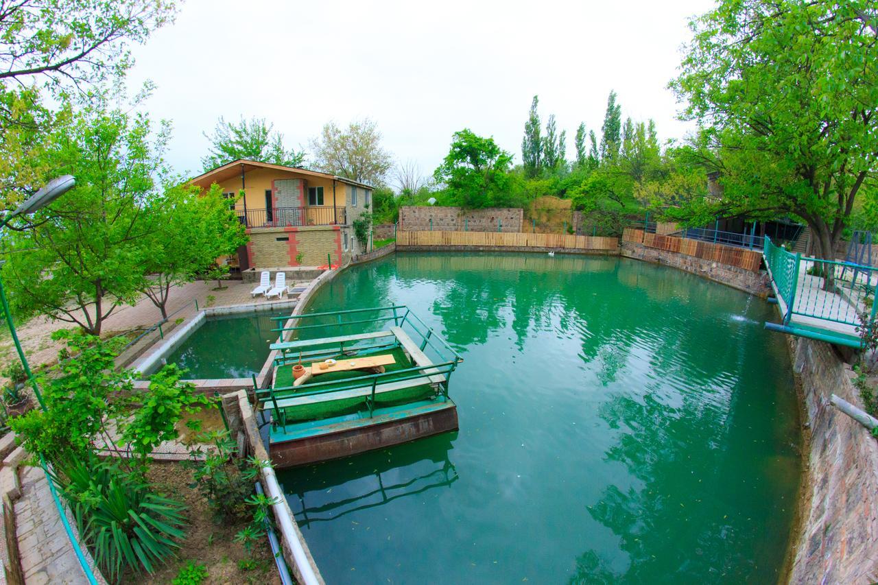 Hotel Amiran'S Lake Tbilisi Exterior foto