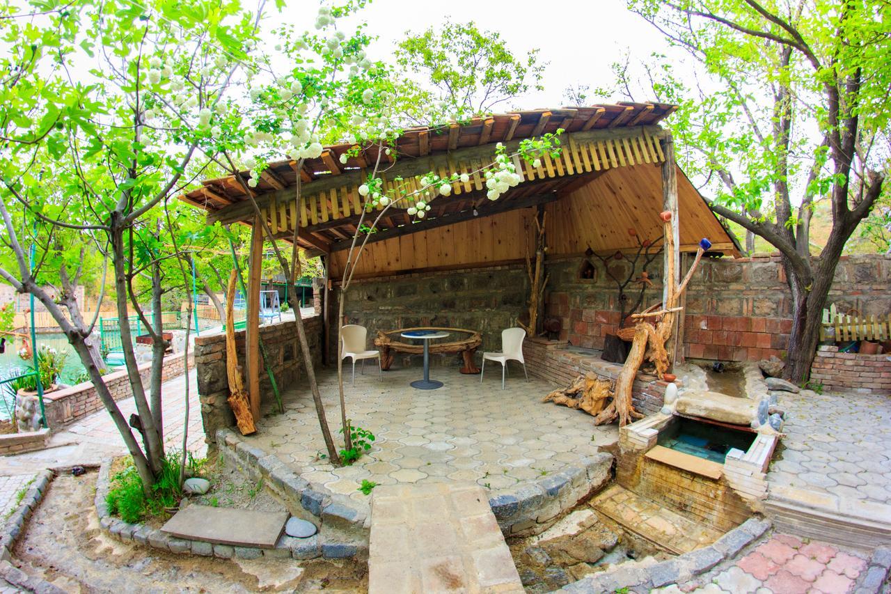 Hotel Amiran'S Lake Tbilisi Exterior foto